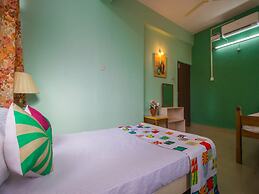 OYO 15934 Home Traditional 3BHK Bainguinim