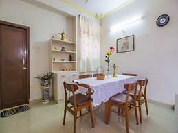 OYO 15934 Home Traditional 3BHK Bainguinim