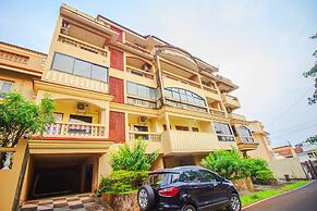 OYO 18720 Home Alluring 3BHK Dona Paula