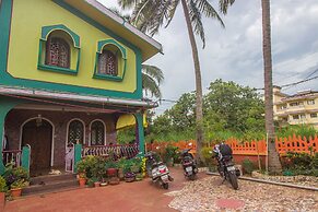 OYO 19876 Home Classic 2BHK Near Carmona Beach