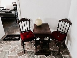 Schloss Grabow, Resting Place & A Luxury Piano Collection Resort, Prig