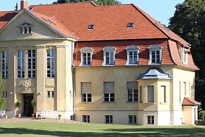 Schloss Grabow, Resting Place & A Luxury Piano Collection Resort, Prig