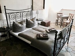 Schloss Grabow, Resting Place & A Luxury Piano Collection Resort, Prig