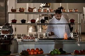 Vasia Boulevard - Adults Only