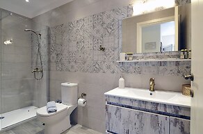 Pyramid City Apartments