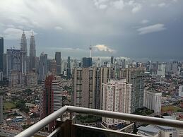 Expressionz Professional Suites by iHost Homes 2