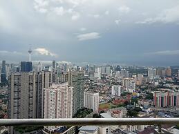 Expressionz Professional Suites by iHost Homes 2