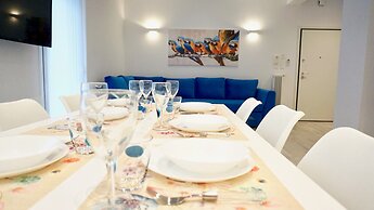 Modern & Central Apt in Athens