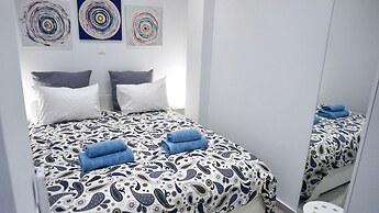 Modern & Central Apt in Athens