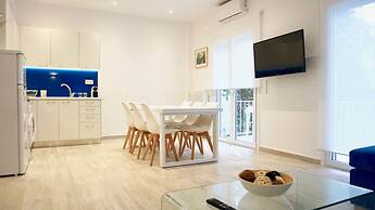 Modern & Central Apt in Athens