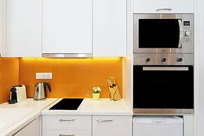 Spacious Peaceful Studio with Garden Patio