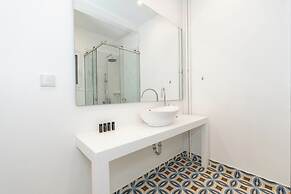 Spacious Peaceful Studio with Garden Patio