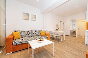 Spacious Peaceful Studio with Garden Patio