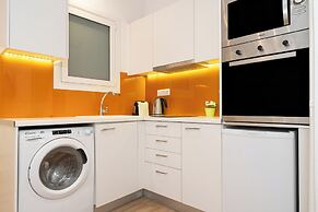 Spacious Peaceful Studio with Garden Patio