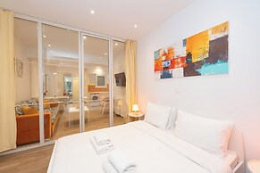 Spacious Peaceful Studio with Garden Patio