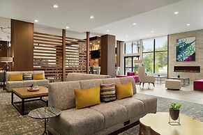 Hilton Garden Inn Seattle Airport