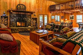 Sun Mountain Ranch Bunkhouse - Near Crater Lake