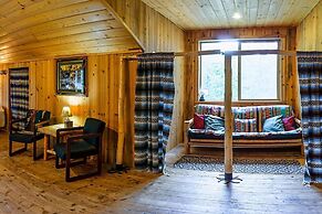 Sun Mountain Ranch Bunkhouse - Near Crater Lake