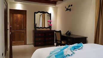 Sunset del Mar Beach Front House