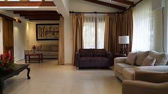 Sunset del Mar Beach Front House