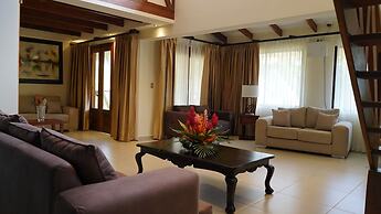 Sunset del Mar Beach Front House