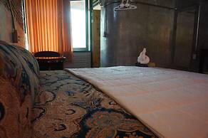 Steelloft  Home Stay