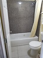 AmeriStay Inn &Suites