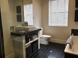 Bond Street Apartment Luxury 3-bedroom