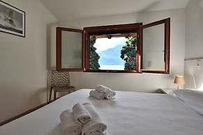 Apartment Spinnaker With Lake View Terrace