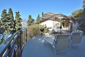 Apartment Spinnaker With Lake View Terrace