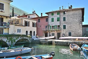 Apartment Spinnaker With Lake View Terrace