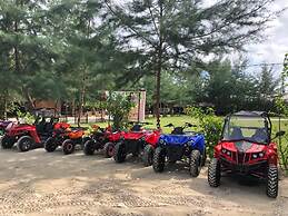 Madu Tiga Beach & Resort