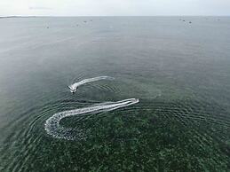 Madu Tiga Beach & Resort