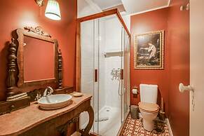 LUXa Charmhouse Hotel