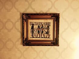 LUXa Charmhouse Hotel