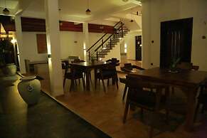 Midigama Holiday Inn