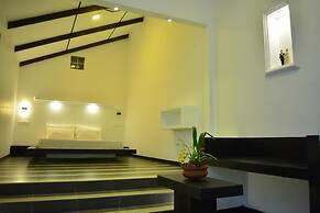 Midigama Holiday Inn