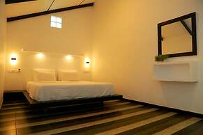 Midigama Holiday Inn