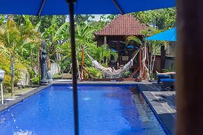 Tatak Bunut Villa Ceningan