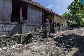 Tatak Bunut Villa Ceningan