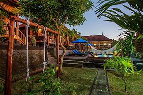 Tatak Bunut Villa Ceningan