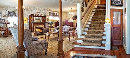 Holden House 1902 Bed & Breakfast Inn