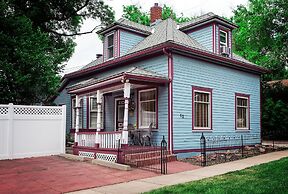 Holden House 1902 Bed & Breakfast Inn