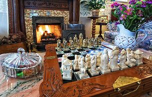 Holden House 1902 Bed & Breakfast Inn