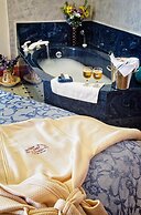 Holden House 1902 Bed & Breakfast Inn