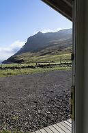 Urðartindur Guesthouse