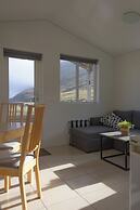 Urðartindur Guesthouse