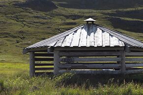 Urðartindur Guesthouse