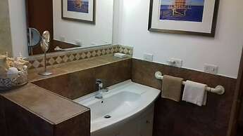 Beach White Villa Aruba