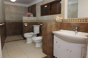 Beach White Villa Aruba